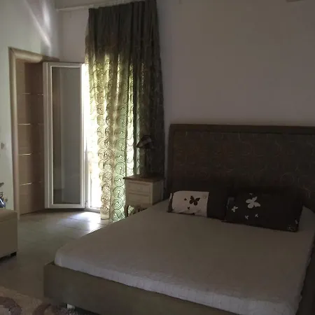 Vraxleri House