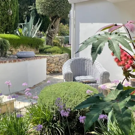 Vraxleri House Kassiopi