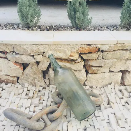 Vraxleri House Villa *